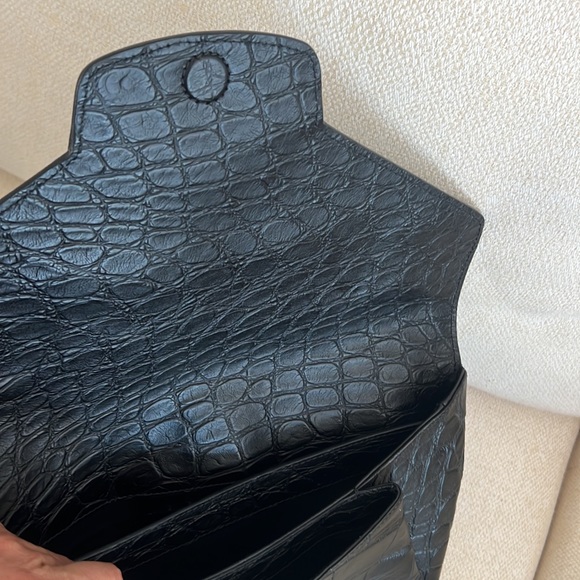 Givenchy Antigona Envelope Clutch Black Croc-Stamped Leather Bag LIKE NEW - Picture 3 of 4